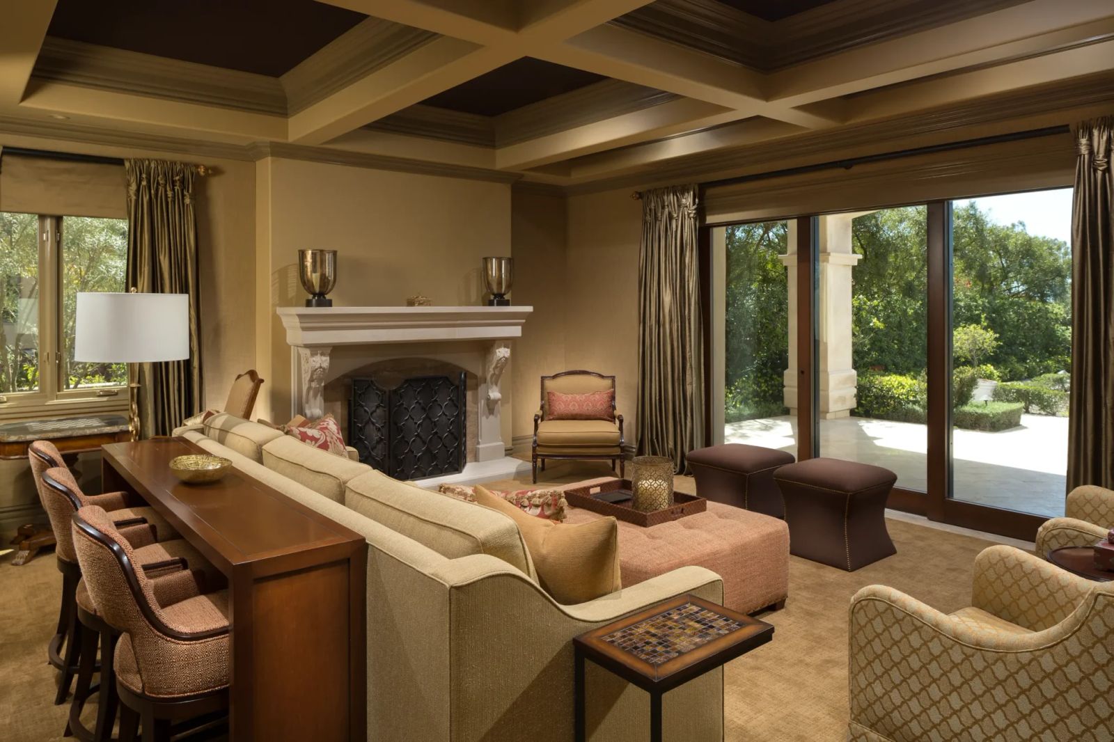 Elegant living room with integration